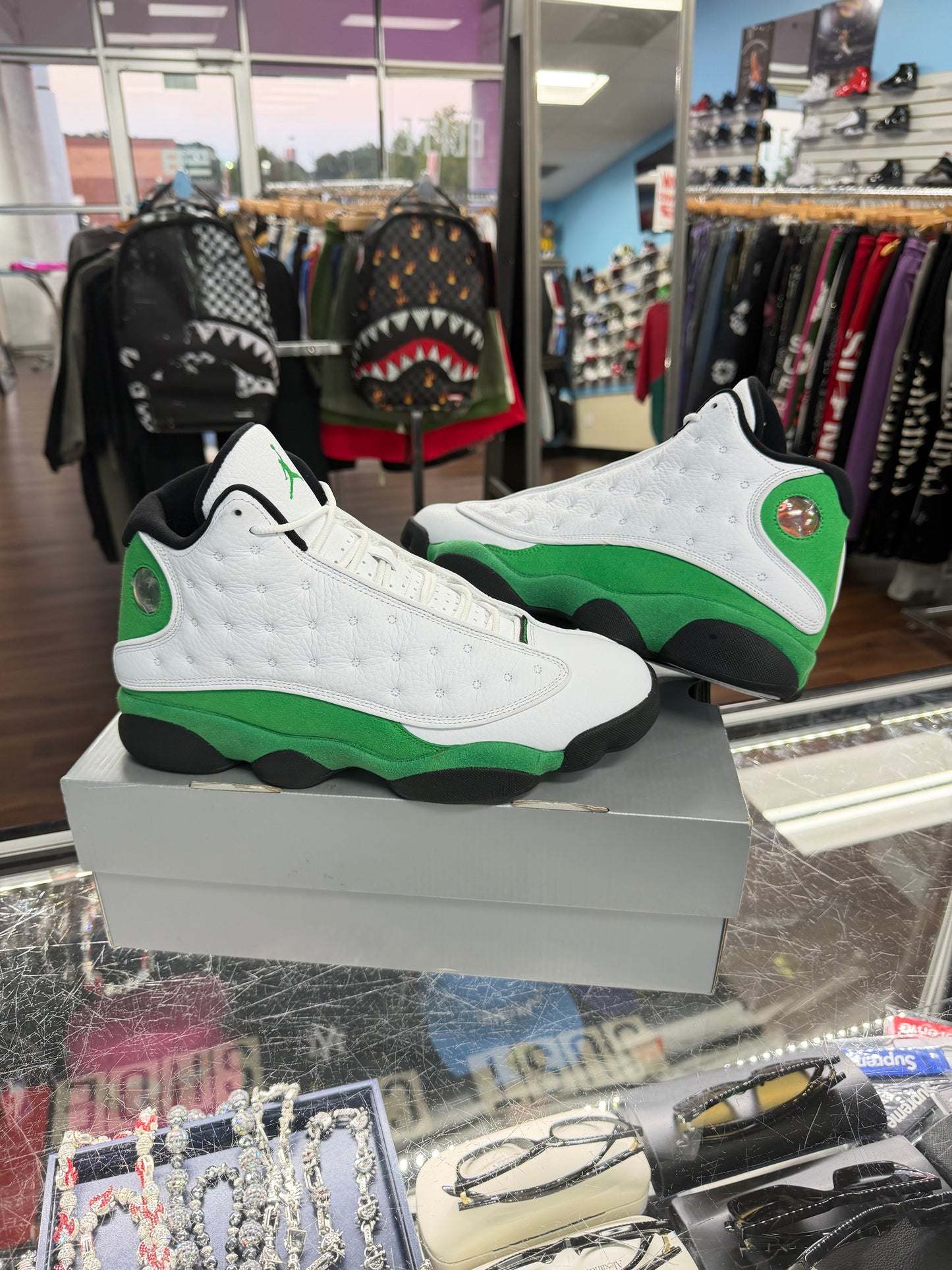 Jordan 13 White Lucky Green (Pre Owned)