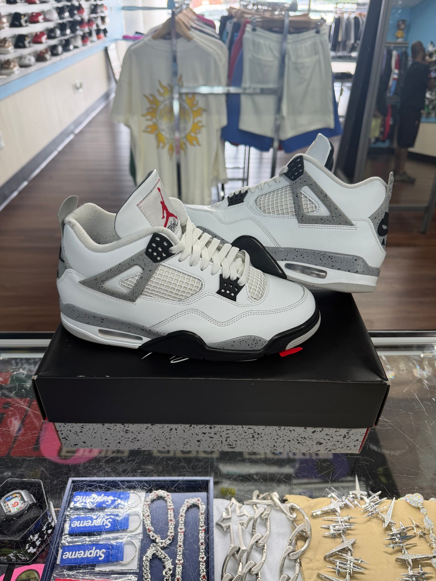 Jordan 4 White Cement (Pre Owned)