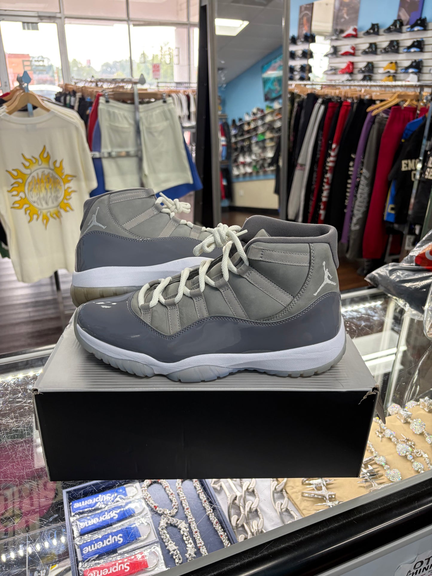 Jordan 11 Cool Grey ( Pre Owned ) ( No Box )