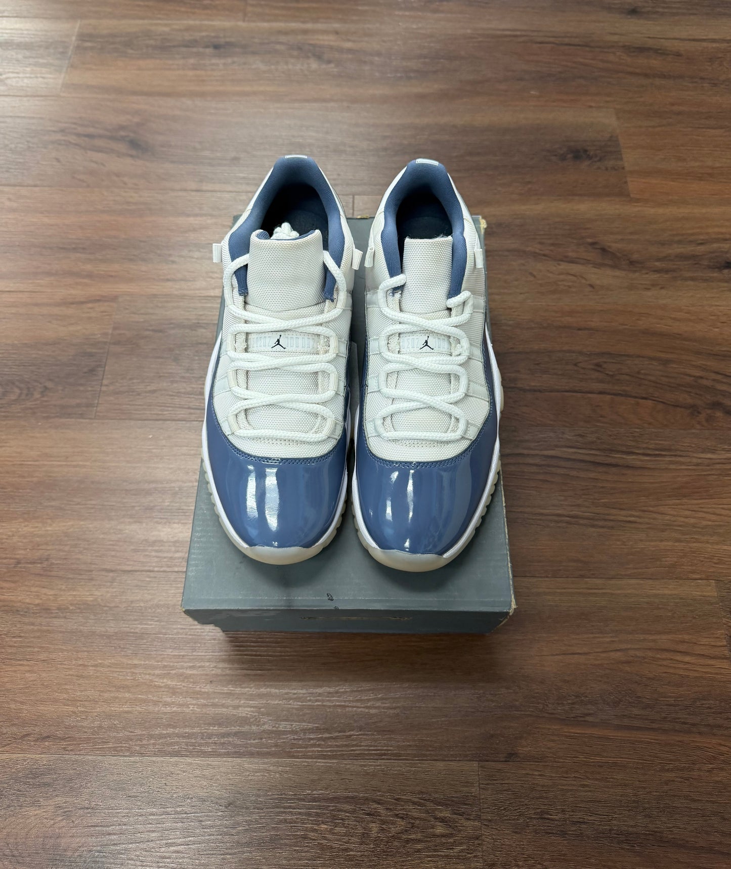 Jordan 11 Low Diffused Blue (Pre Owned)
