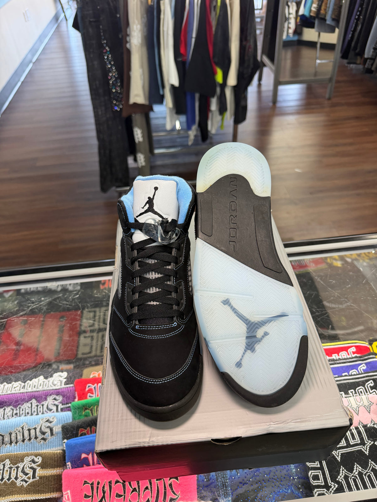 Jordan 5 University Blue (Pre Owned)