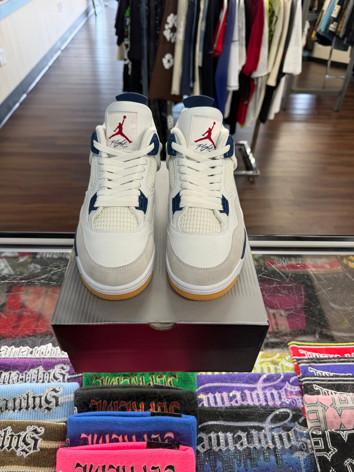 Jordan 4 SB Navy (Pre Owned)