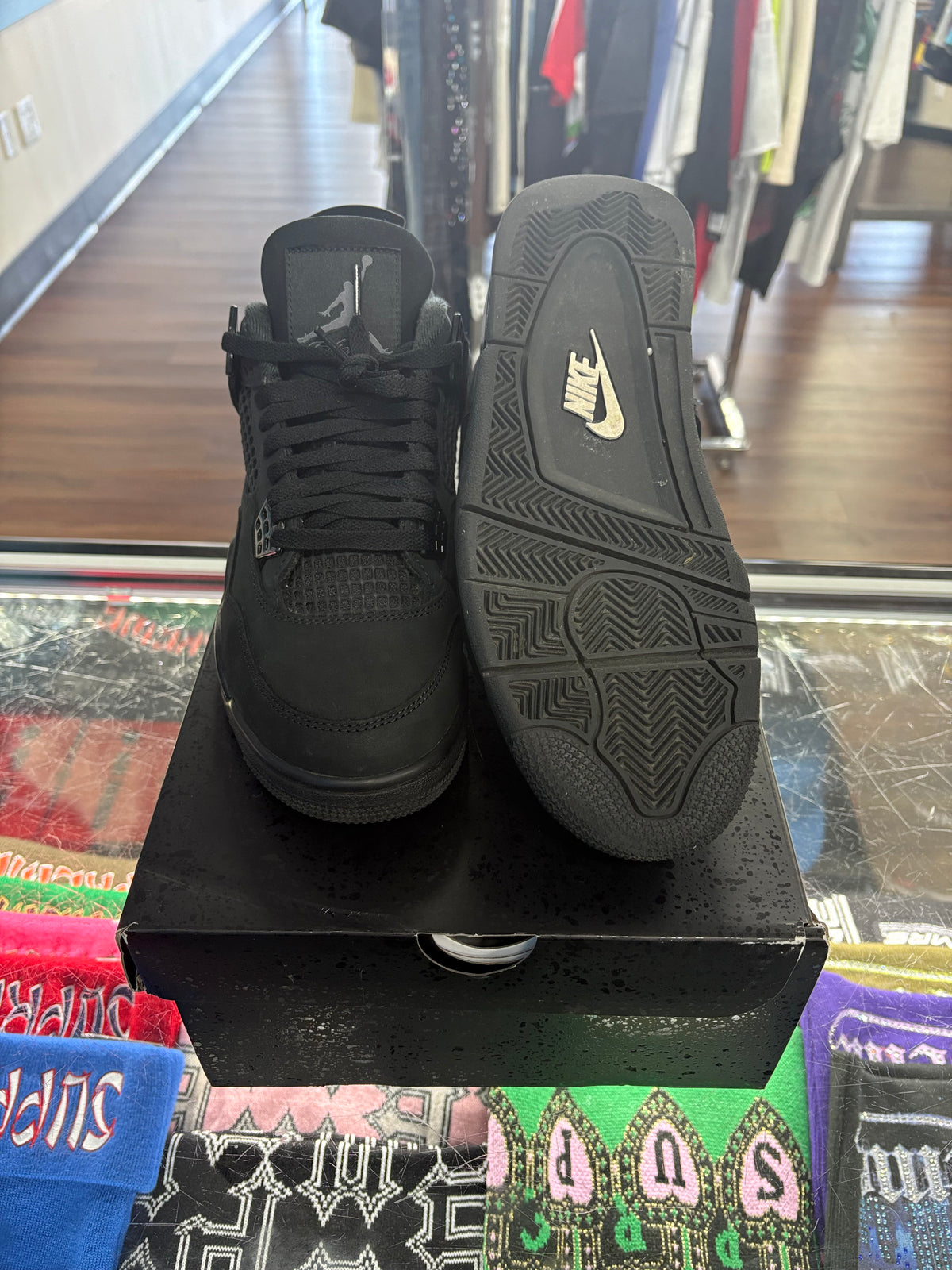 Jordan 4 Black Cat (2025) (Pre Owned)